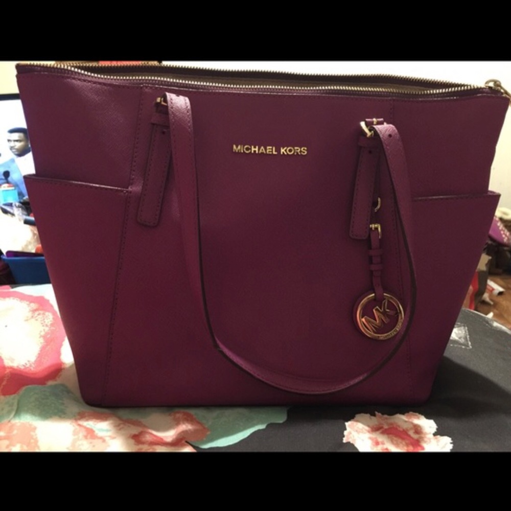 Mk purse